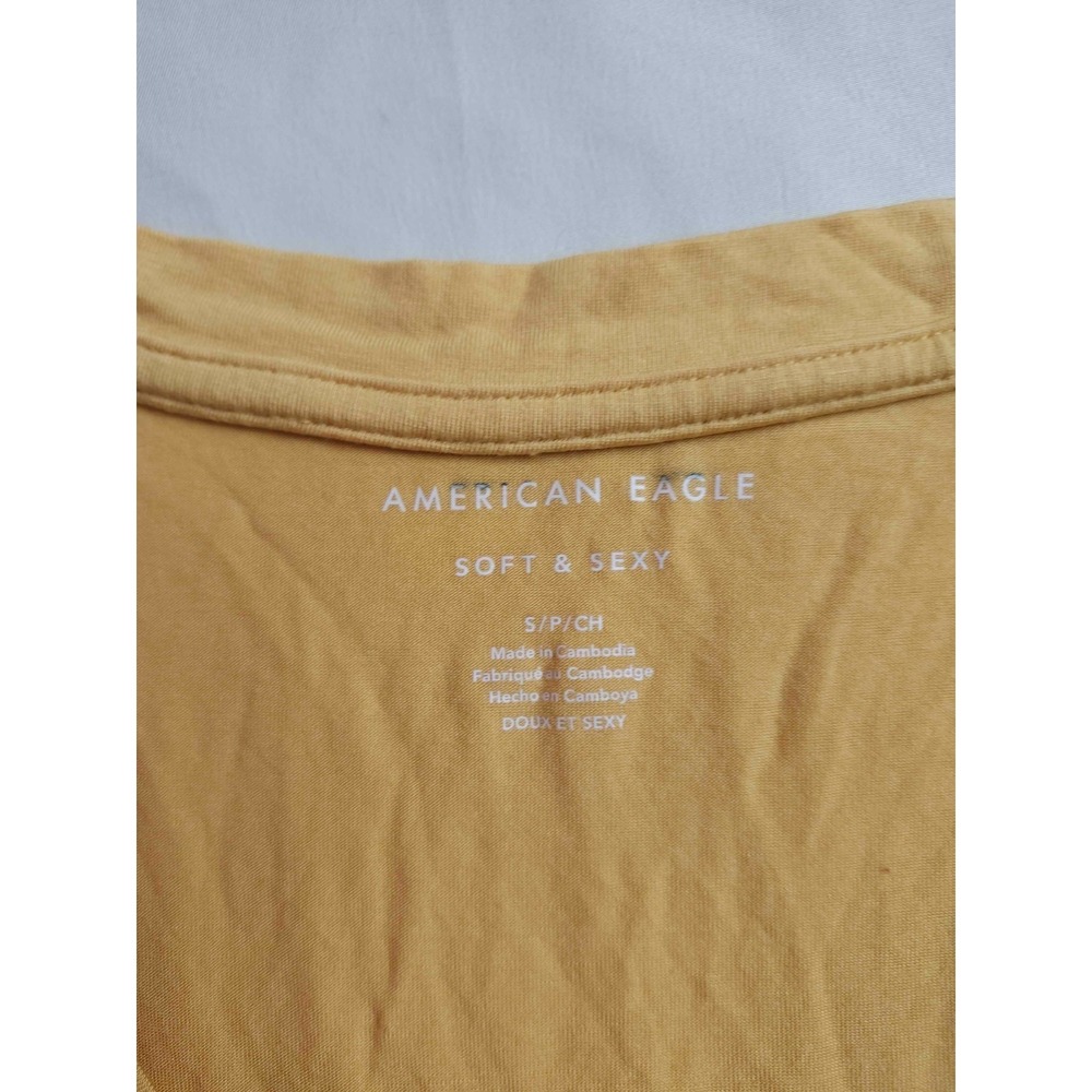 American Eagle T-Shirt Womens S Yellow Mustard Minimalist Beachy Summer Layering - Picture 4 of 5